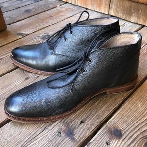 Banana Republic Mens Black lLather Chukka S-10.5